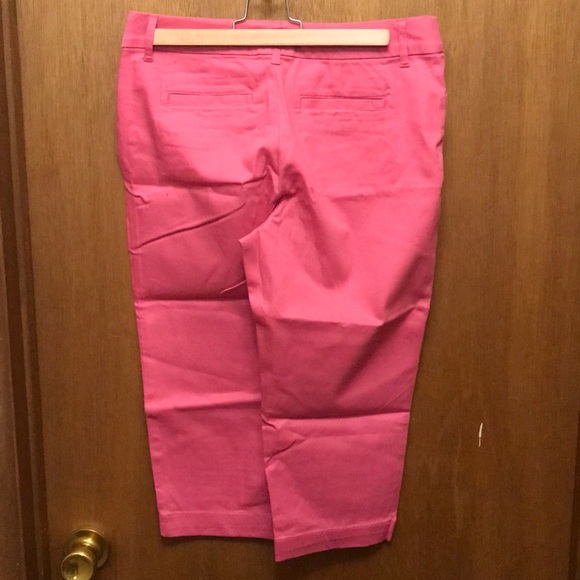 Pink Capri’s - Picture 2 of 3